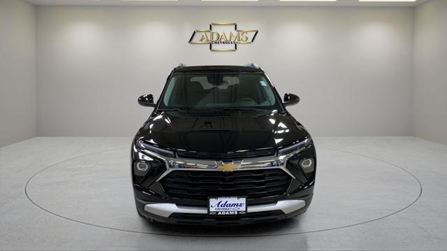 new 2025 Chevrolet TrailBlazer car, priced at $28,285