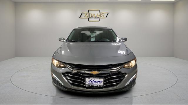 new 2025 Chevrolet Malibu car, priced at $28,100