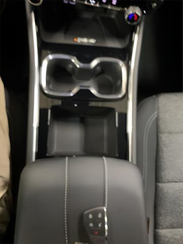 new 2025 Chevrolet Traverse car, priced at $40,300