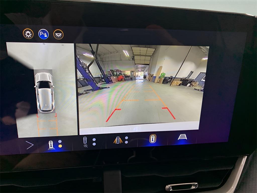 new 2026 Chevrolet Equinox car, priced at $31,685