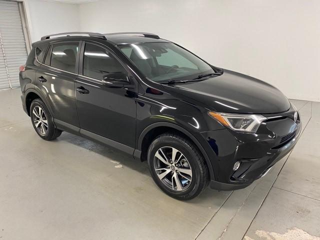 used 2018 Toyota RAV4 car