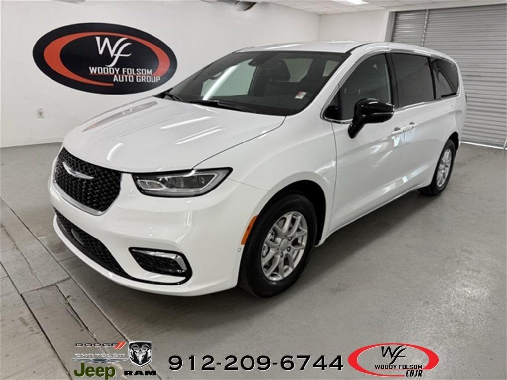 new 2026 Chrysler Pacifica car