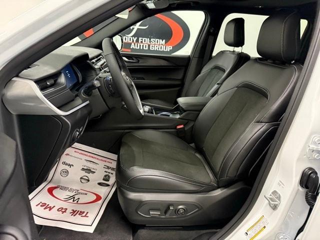 new 2025 Jeep Grand Cherokee L car, priced at $47,419