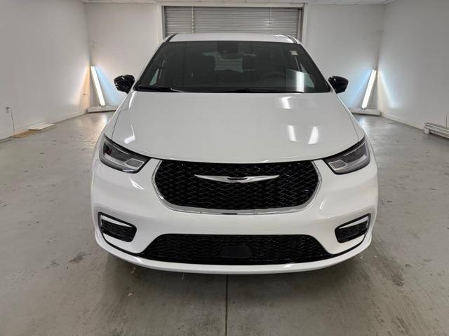 new 2026 Chrysler Pacifica car