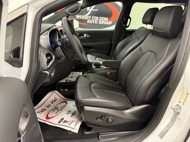 new 2026 Chrysler Pacifica car