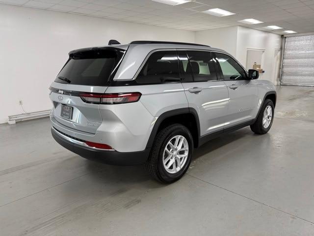 new 2025 Jeep Grand Cherokee car, priced at $37,397