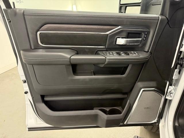 new 2025 Ram 2500 car, priced at $81,523