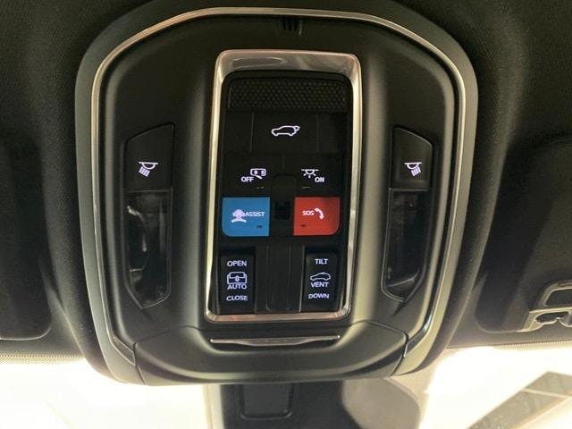 new 2025 Jeep Grand Cherokee car, priced at $41,650