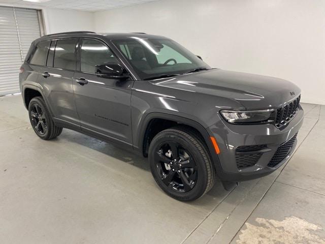 new 2025 Jeep Grand Cherokee car, priced at $43,675