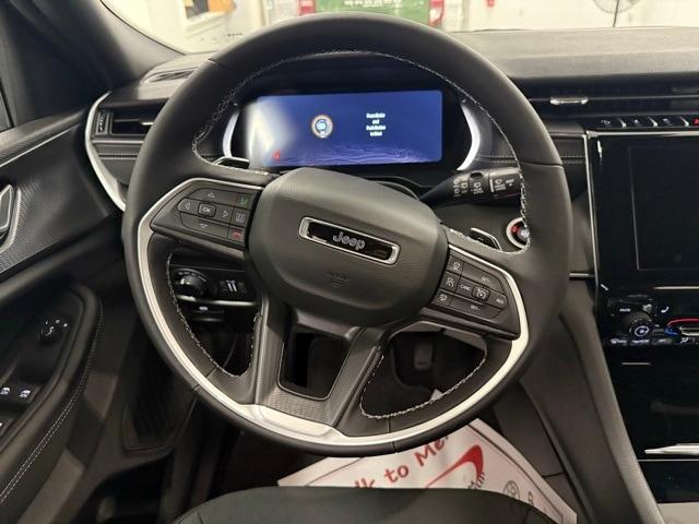 new 2025 Jeep Grand Cherokee car, priced at $41,387