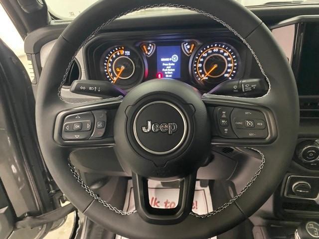 new 2025 Jeep Gladiator car, priced at $46,623
