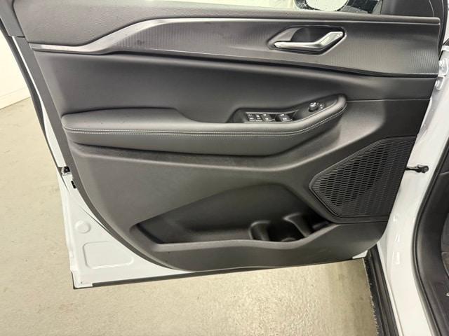 new 2025 Jeep Grand Cherokee L car, priced at $44,249
