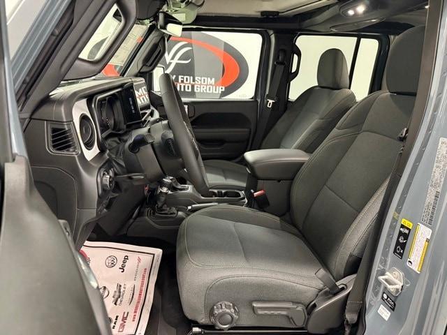 new 2025 Jeep Gladiator car, priced at $50,227