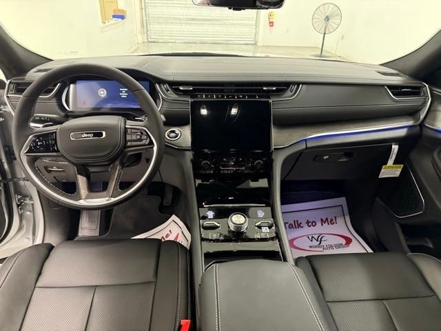 new 2025 Jeep Grand Cherokee car, priced at $59,739