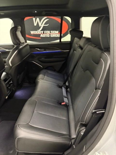 new 2025 Jeep Grand Cherokee car, priced at $59,739