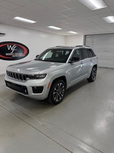 new 2025 Jeep Grand Cherokee car, priced at $59,739