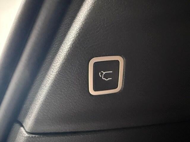 new 2026 Chrysler Pacifica car, priced at $51,107