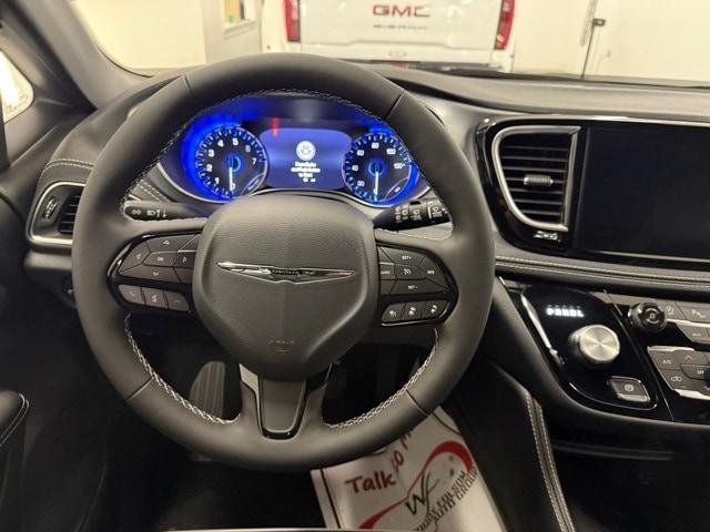 new 2026 Chrysler Pacifica car, priced at $51,107