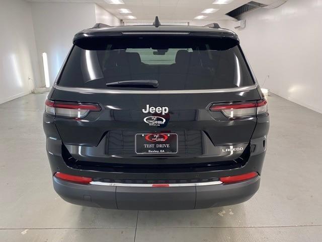 new 2025 Jeep Grand Cherokee car, priced at $42,215