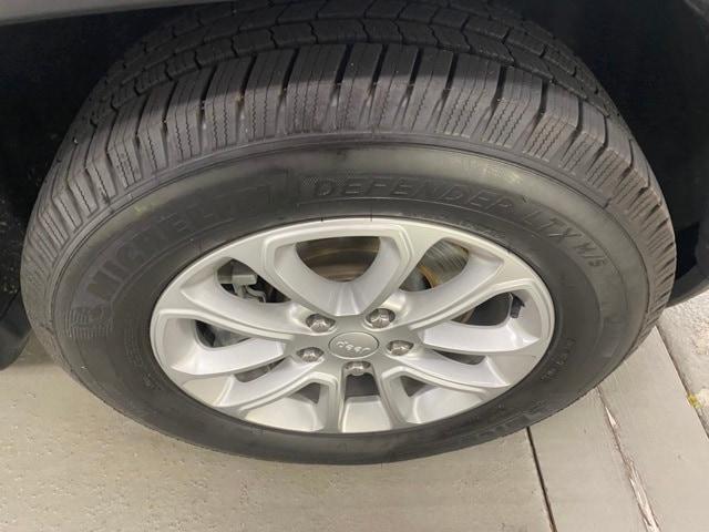 used 2021 Jeep Grand Cherokee car
