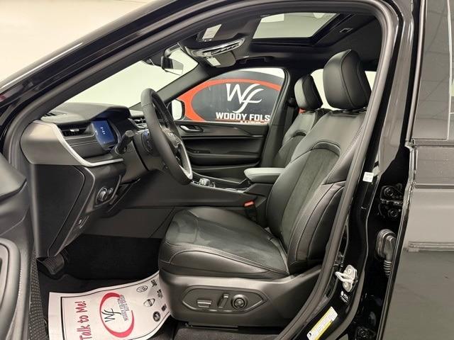 new 2025 Jeep Grand Cherokee L car, priced at $43,609