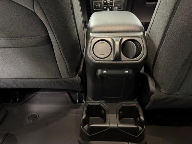 new 2025 Jeep Gladiator car, priced at $44,273