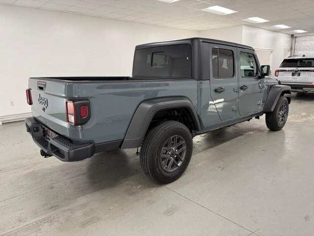 new 2025 Jeep Gladiator car, priced at $44,273