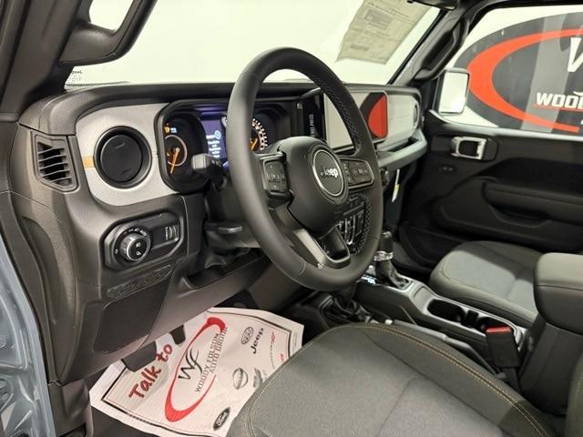 new 2025 Jeep Gladiator car, priced at $44,273