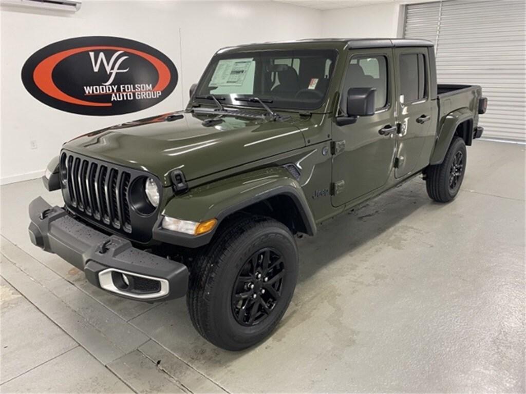 new 2023 Jeep Gladiator car, priced at $47,785