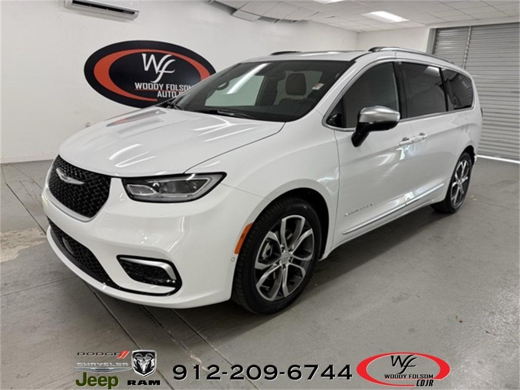 new 2026 Chrysler Pacifica car, priced at $52,729