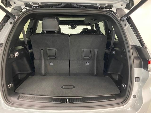 new 2025 Jeep Grand Cherokee L car, priced at $49,977