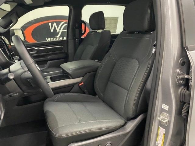 new 2025 Ram 1500 car, priced at $52,320