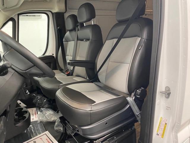new 2025 Ram ProMaster 2500 car, priced at $45,307