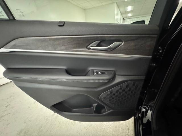 new 2025 Jeep Grand Cherokee L car, priced at $54,177