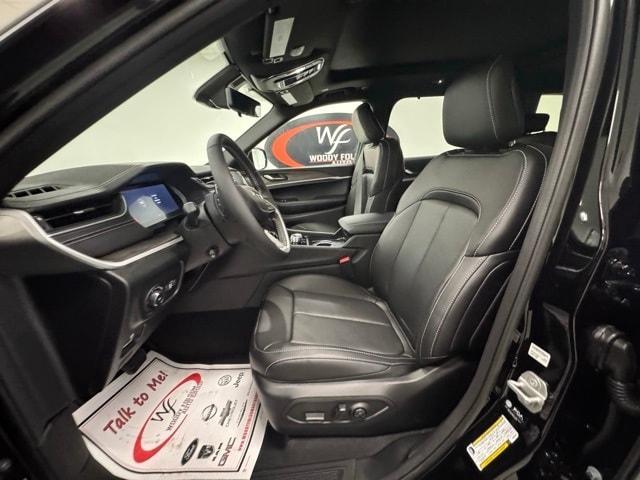 new 2025 Jeep Grand Cherokee L car, priced at $54,177