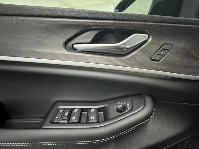 new 2025 Jeep Grand Cherokee L car, priced at $54,177