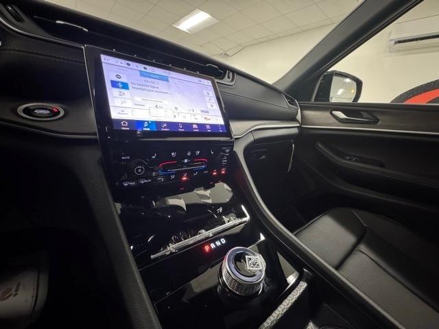 new 2025 Jeep Grand Cherokee L car, priced at $54,177