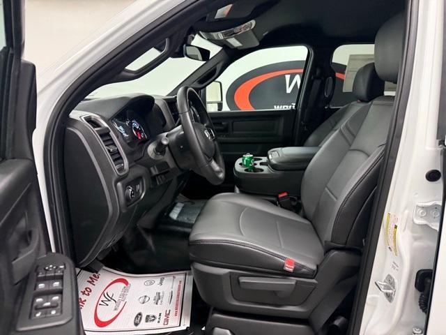 new 2025 Ram 3500 car