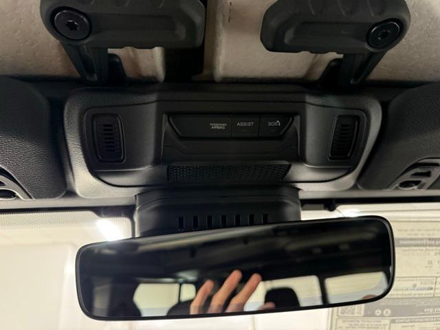 new 2025 Jeep Gladiator car, priced at $48,672