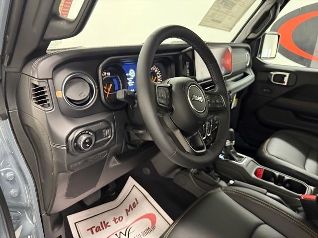 new 2025 Jeep Gladiator car, priced at $48,672