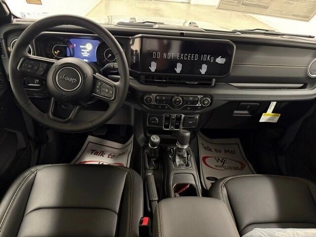 new 2025 Jeep Gladiator car, priced at $48,672