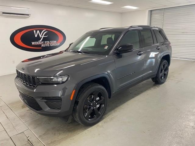 new 2025 Jeep Grand Cherokee car, priced at $42,925