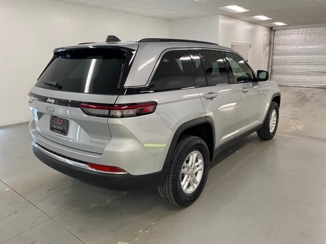 new 2025 Jeep Grand Cherokee car, priced at $42,215