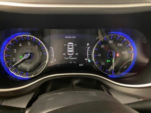 new 2025 Chrysler Pacifica car, priced at $43,527