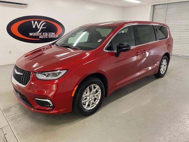 new 2025 Chrysler Pacifica car, priced at $43,527