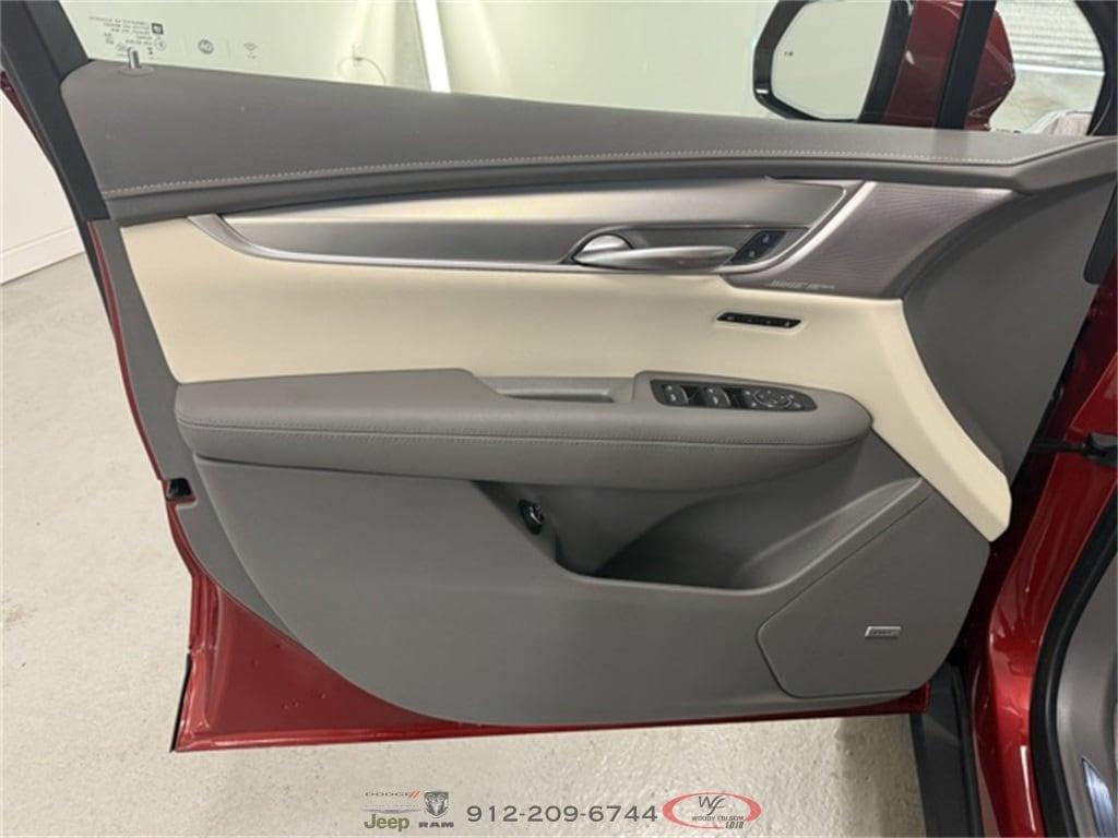 used 2024 Cadillac XT5 car, priced at $45,545