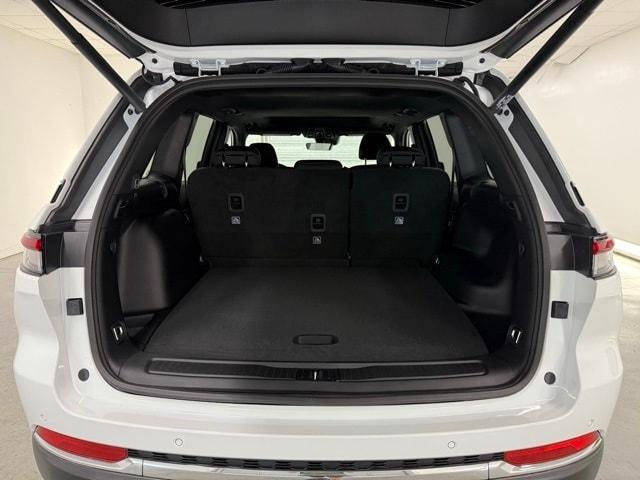 new 2025 Jeep Grand Cherokee car, priced at $38,531