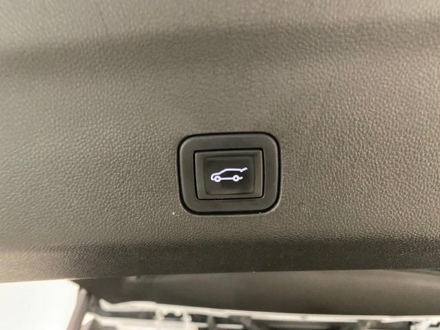 used 2023 GMC Yukon car, priced at $70,974