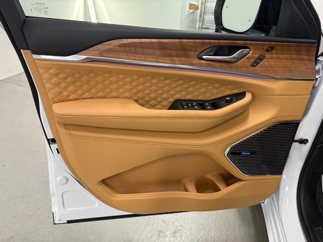 new 2025 Jeep Grand Cherokee car, priced at $66,583