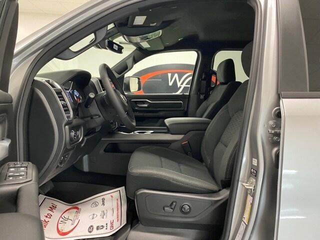 new 2025 Ram 1500 car, priced at $52,122